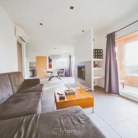 Haut de villa type t3 calme et lumineux Propriano (Corsica)